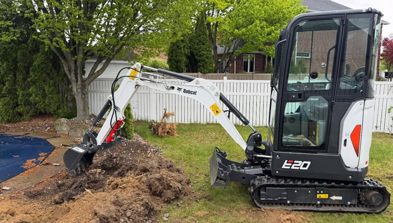 VAL Excavation excavator on site